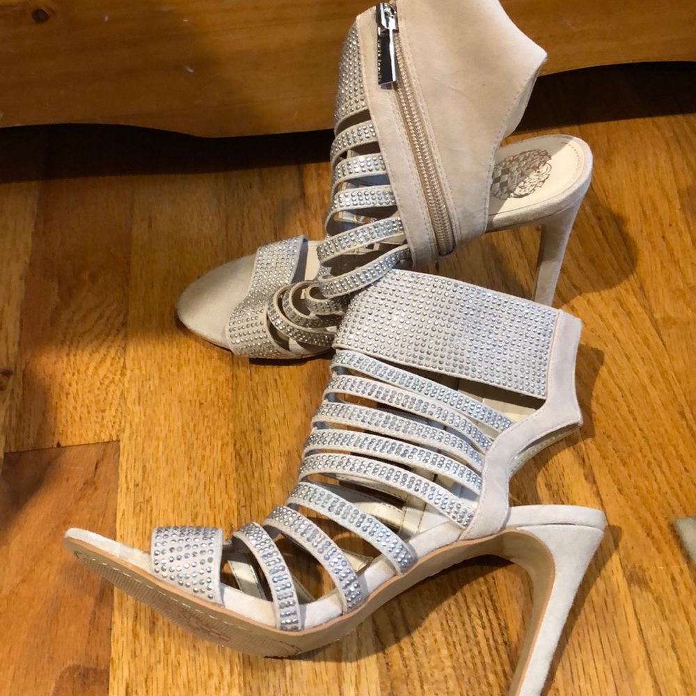 Vince camuto